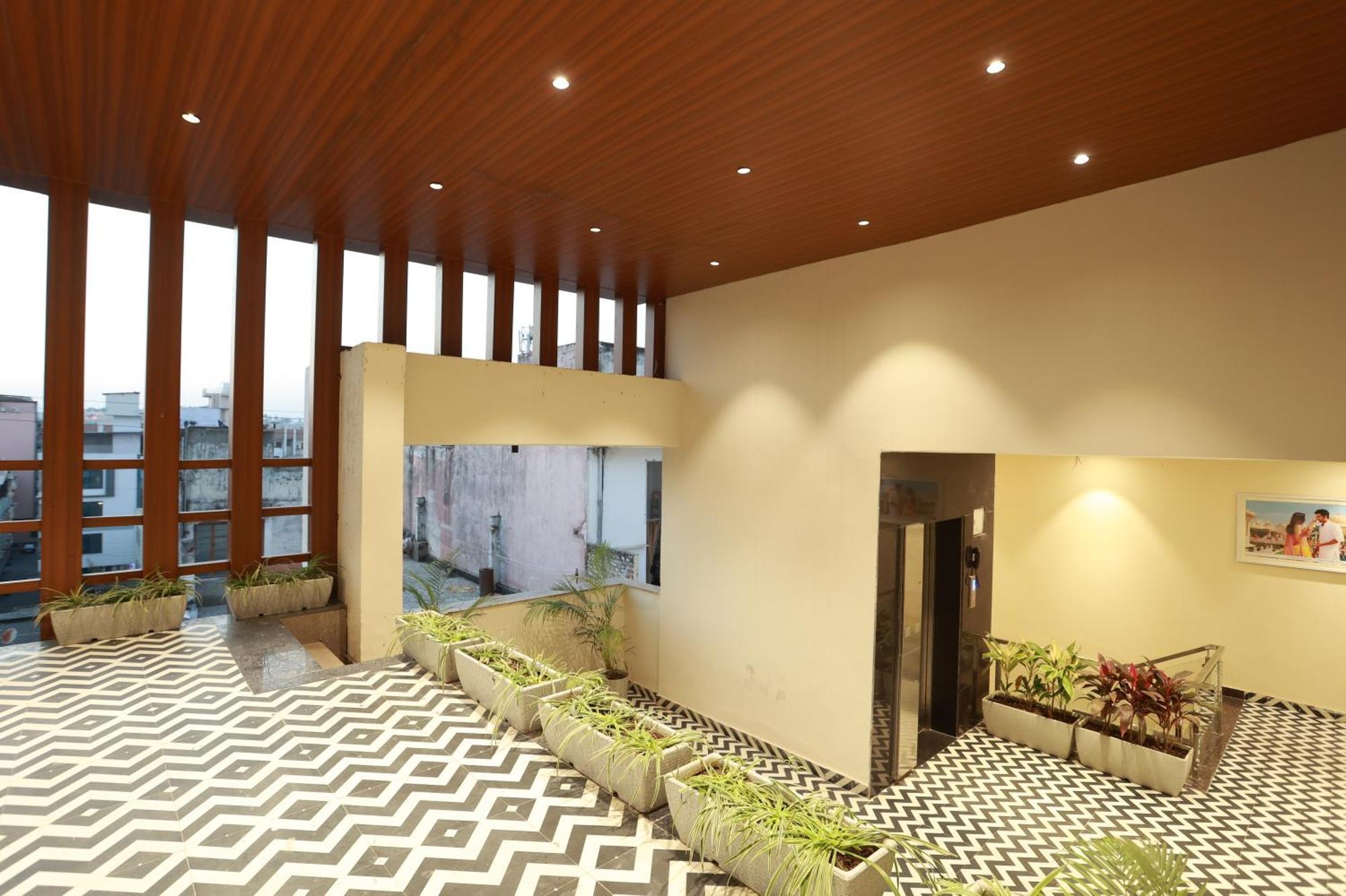 Hotel Taviral Regency Udaipur Exterior foto